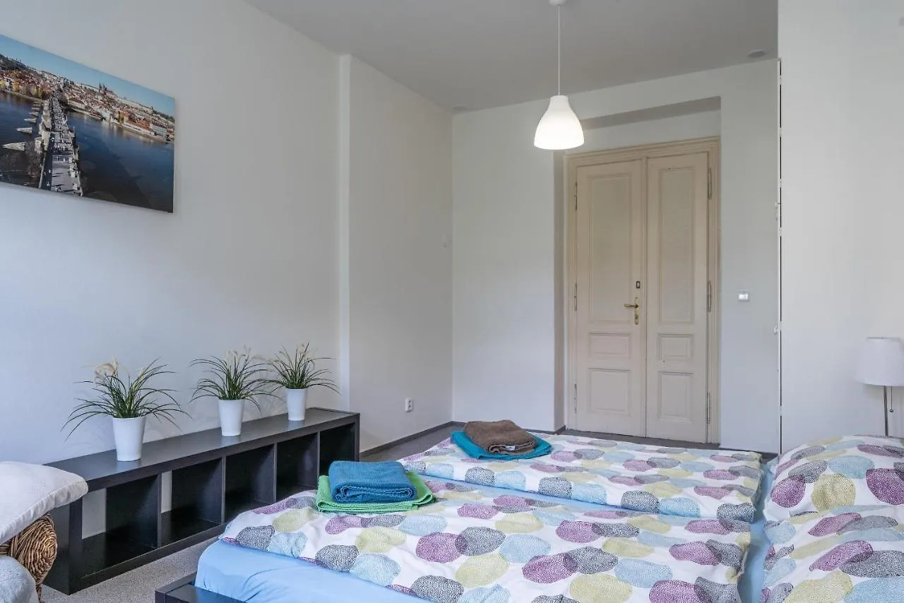 Topapartmany براغ شقة
